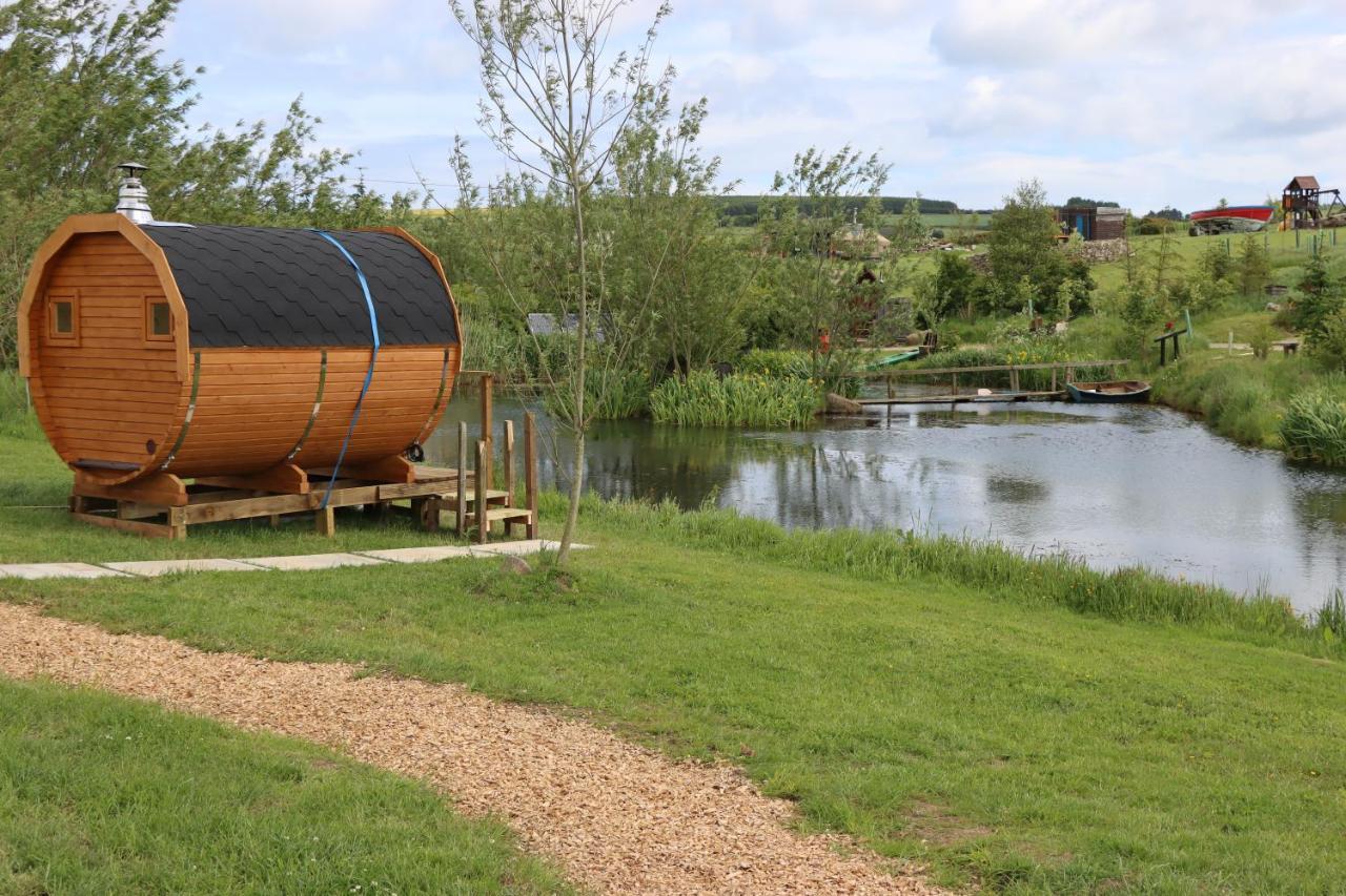 Shepherd's Loch Glamping Turriff Exterior foto